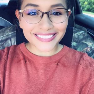 Meet your Posher, Amber